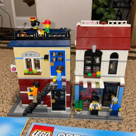 LEGO Creator Cafe & Bike Shop